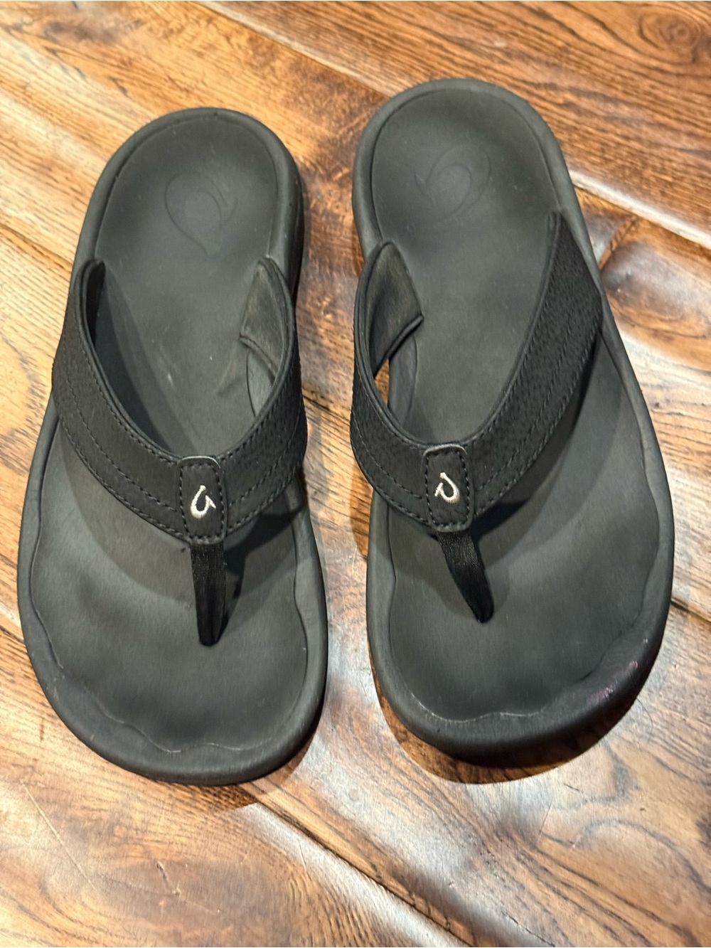 Olukai ohana Black Flip Flop Sandals 7
